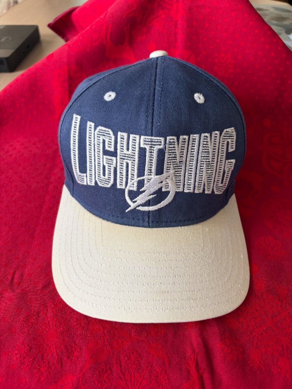 TAMPA BAY LIGHTNING HOCKEY CAP